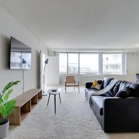 Prime Location Apartment 3Br In Crystal City